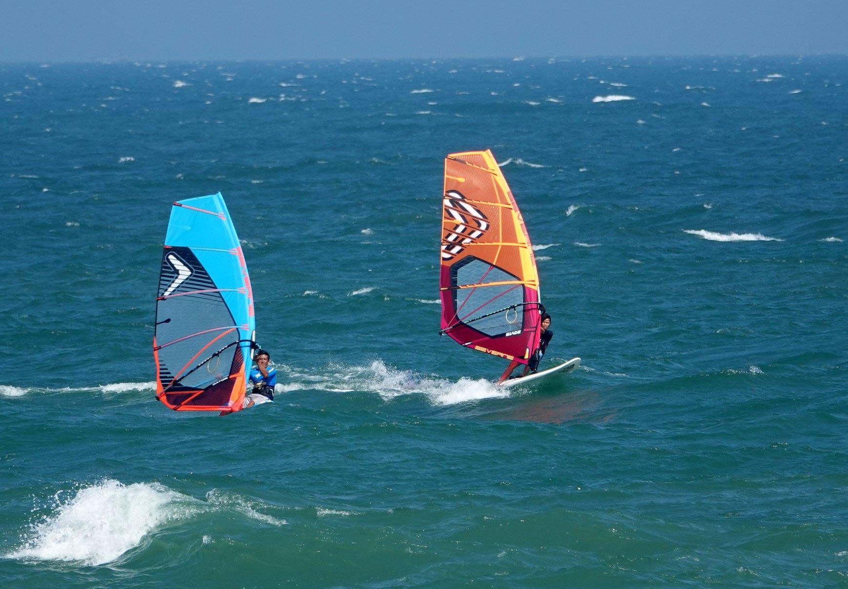 trung tam luot song 20 nam tuoi o Mui Ne anh 3