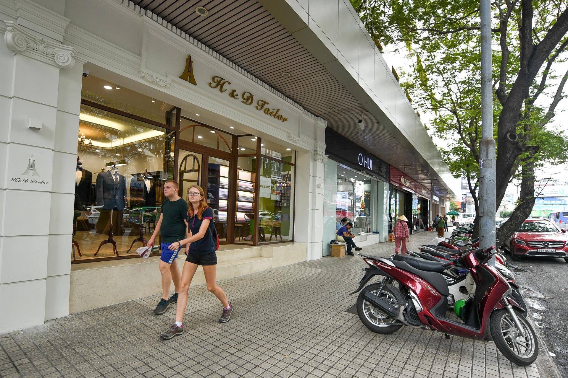 mat bang nga 6 Phu Dong anh 14