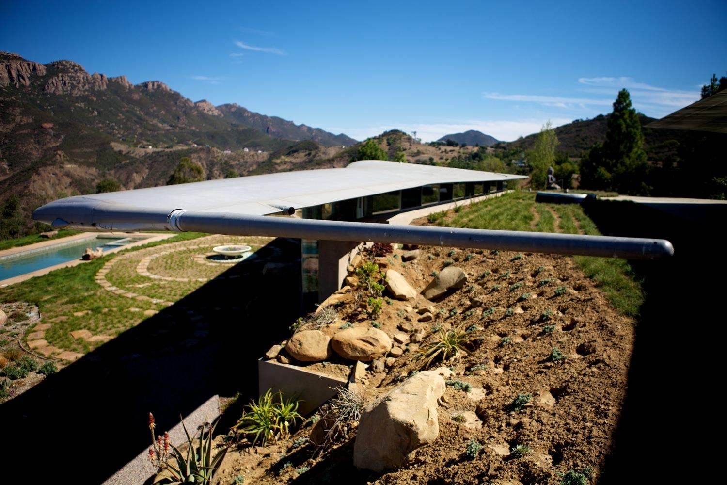 nhà làm bằng cánh máy bay ảnh 5 nha lam bang canh may bay anh 5