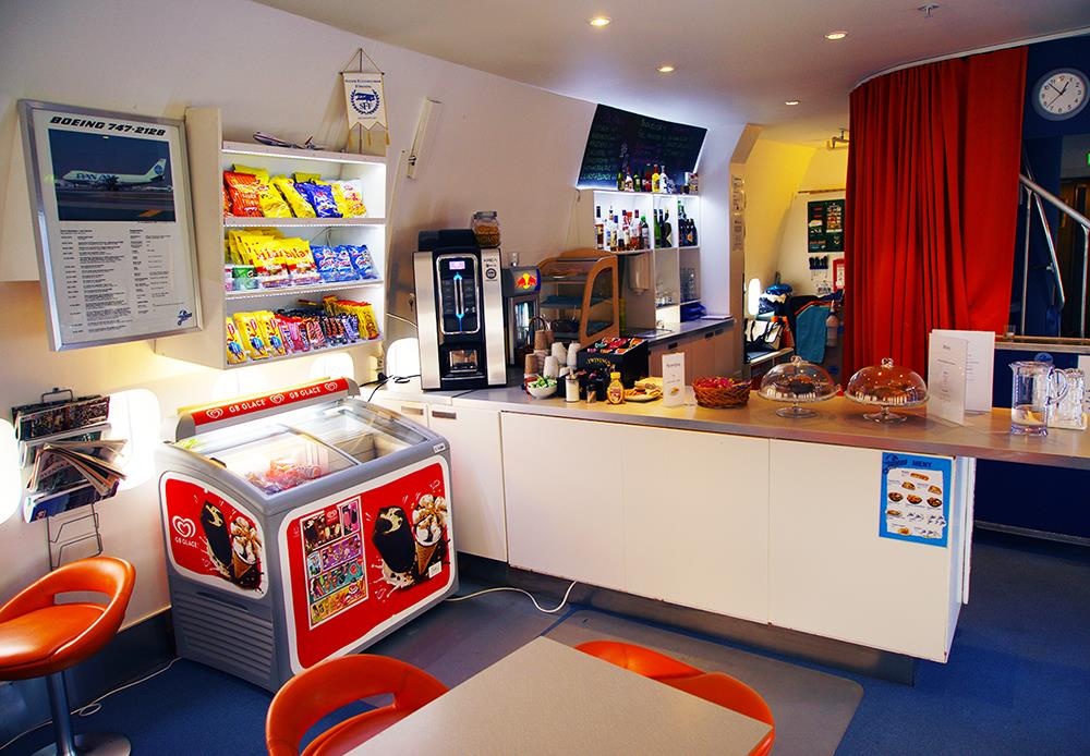 tai che may bay cu anh 10