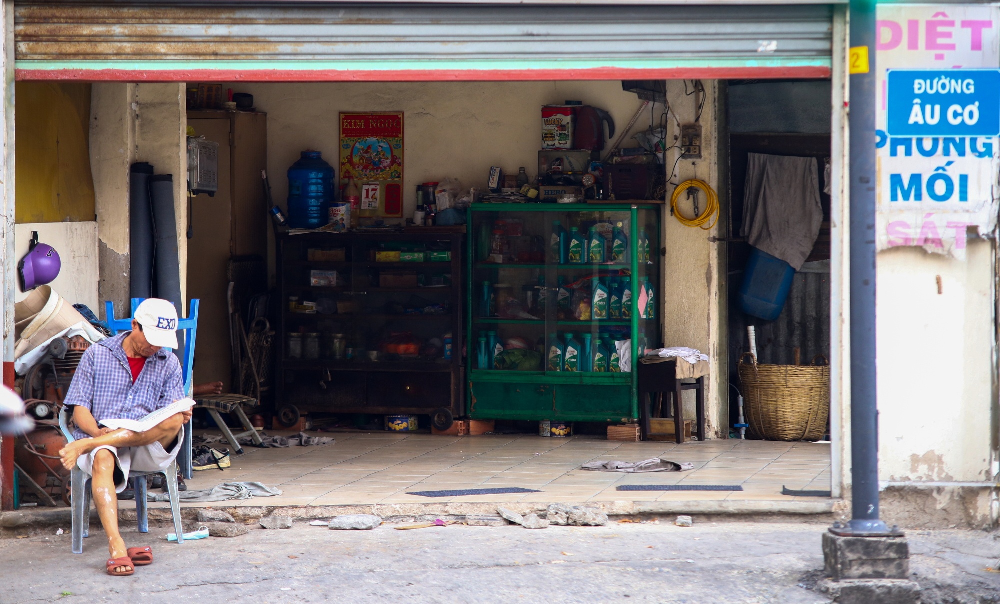 can nha giua giao lo den bu 2, 7 ty dong anh 2