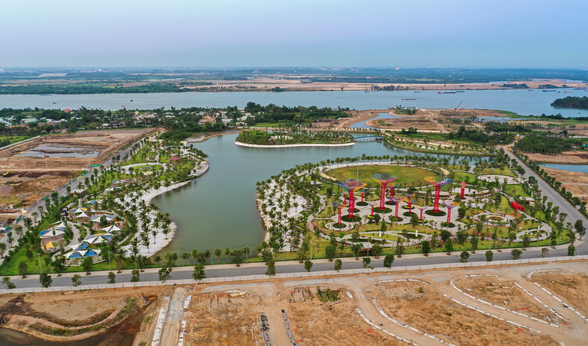 tien do thi cong Vinhomes Grand Park anh 7