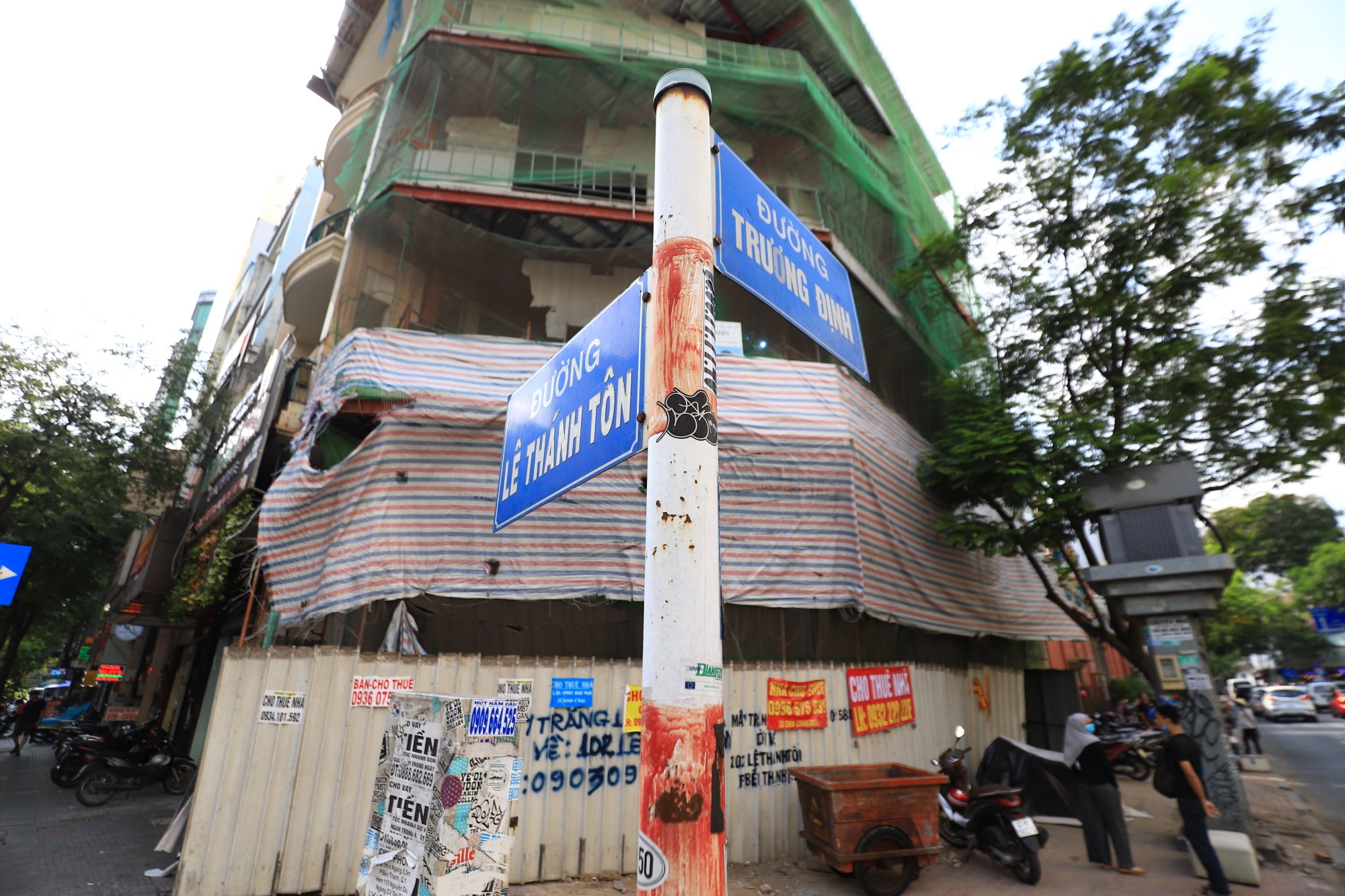 mat bang cho thue quan 1 anh 2