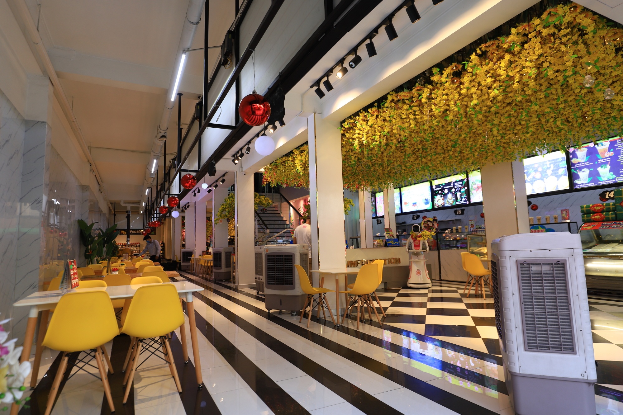 mat bang cho thue quan 1 anh 8