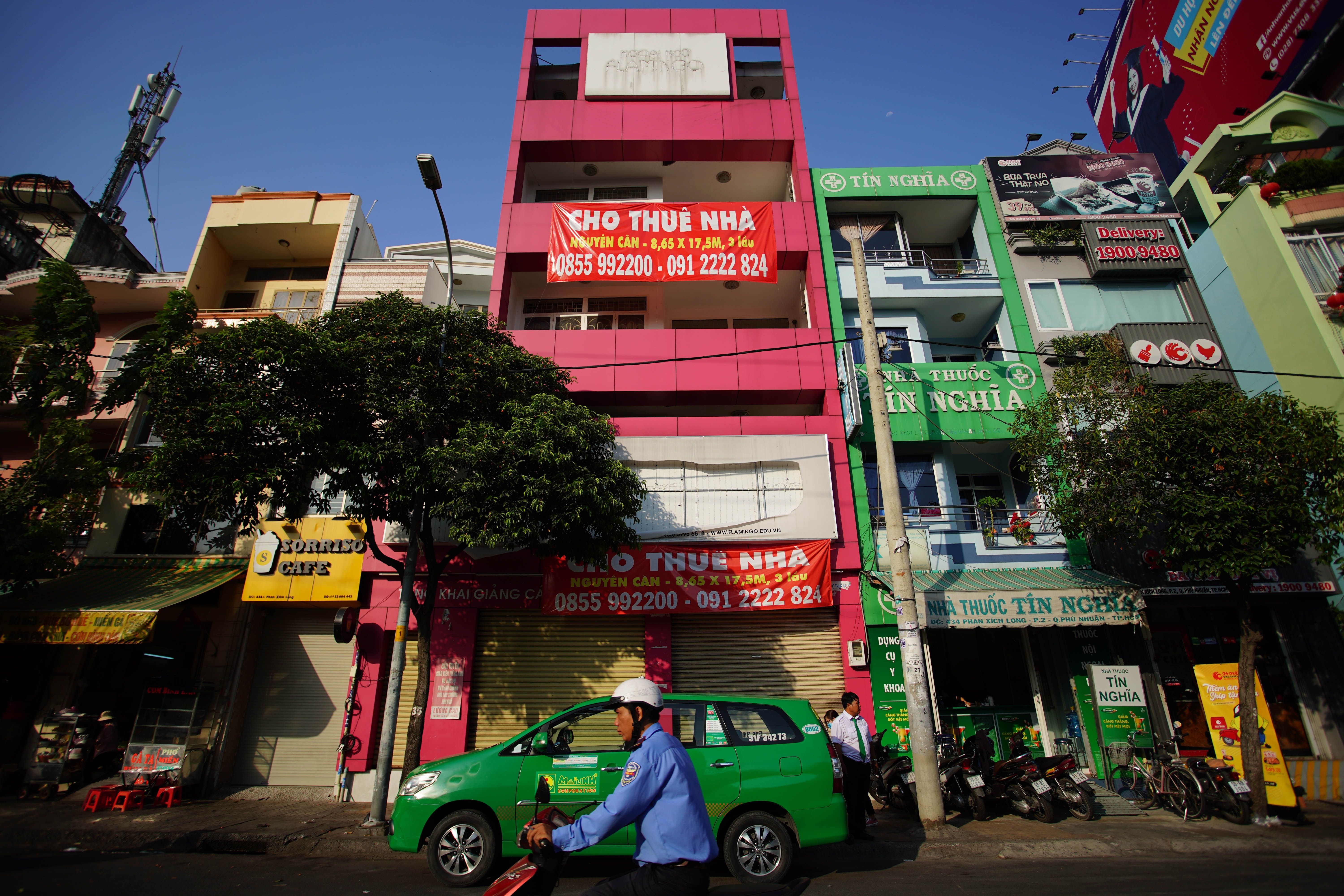 Bat dong san gap nhieu kho khan hinh anh