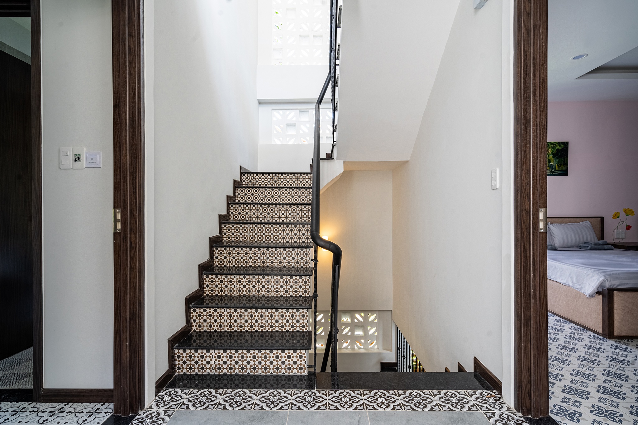 ngoi nha hoai co ket hop hien dai anh 6