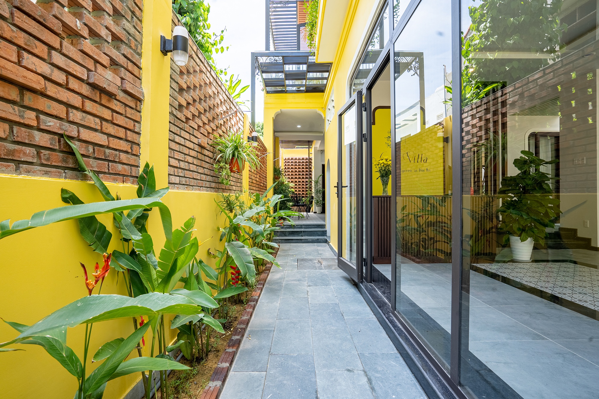 ngoi nha hoai co ket hop hien dai anh 2