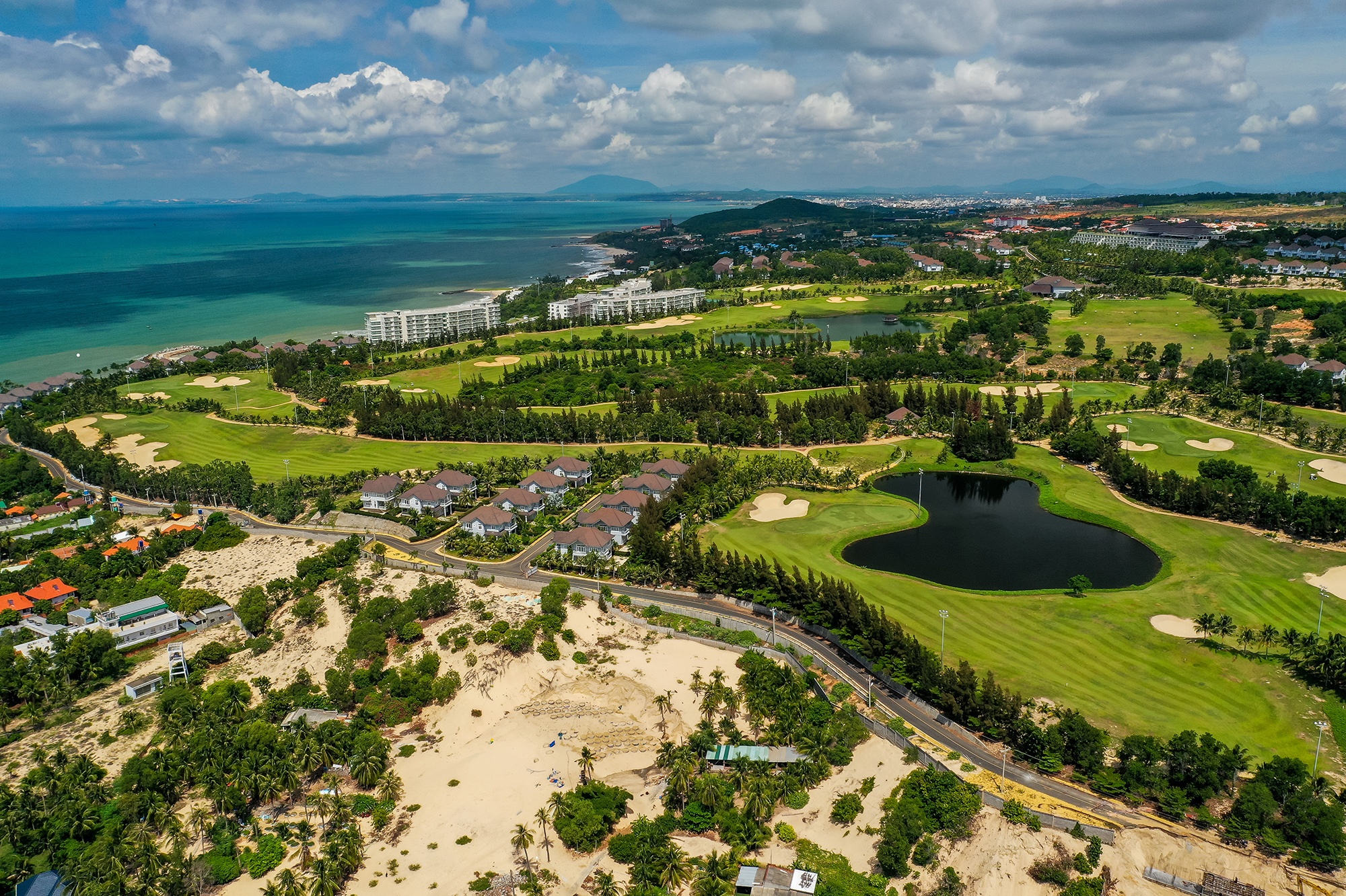 Duyet chu truong dau tu 3 san golf o Bac Giang va Hoa Binh hinh anh