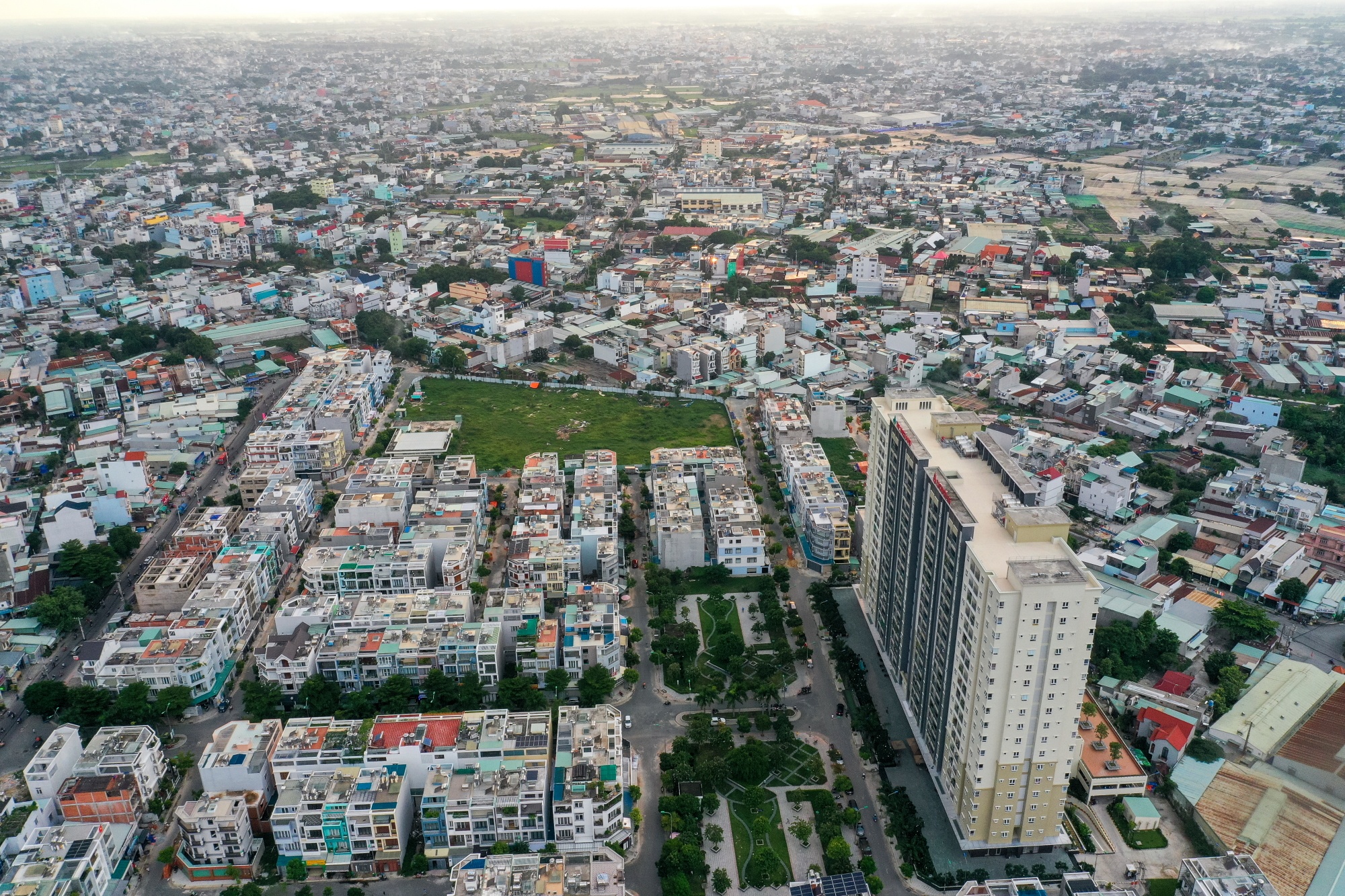 bat dong san khu Tay Bac anh 2