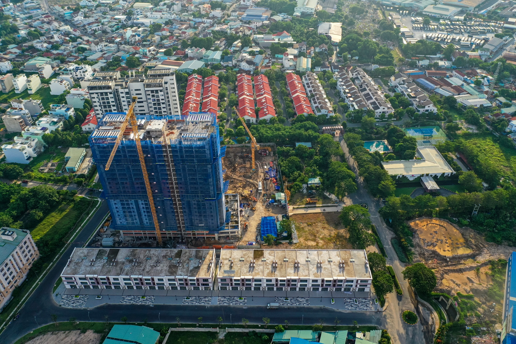 gia can ho vung ven TP.HCM anh 1