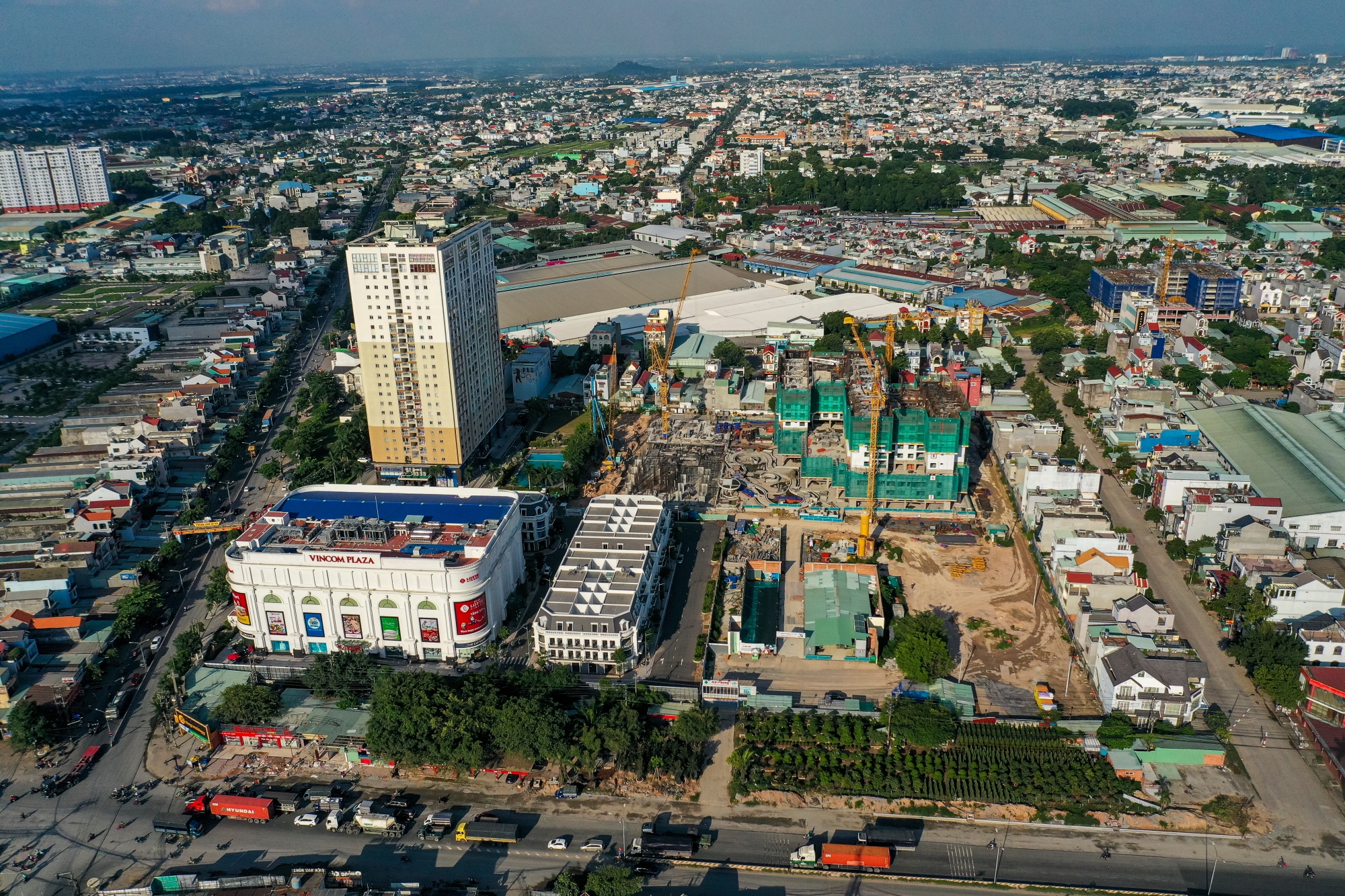 gia can ho vung ven TP.HCM anh 2