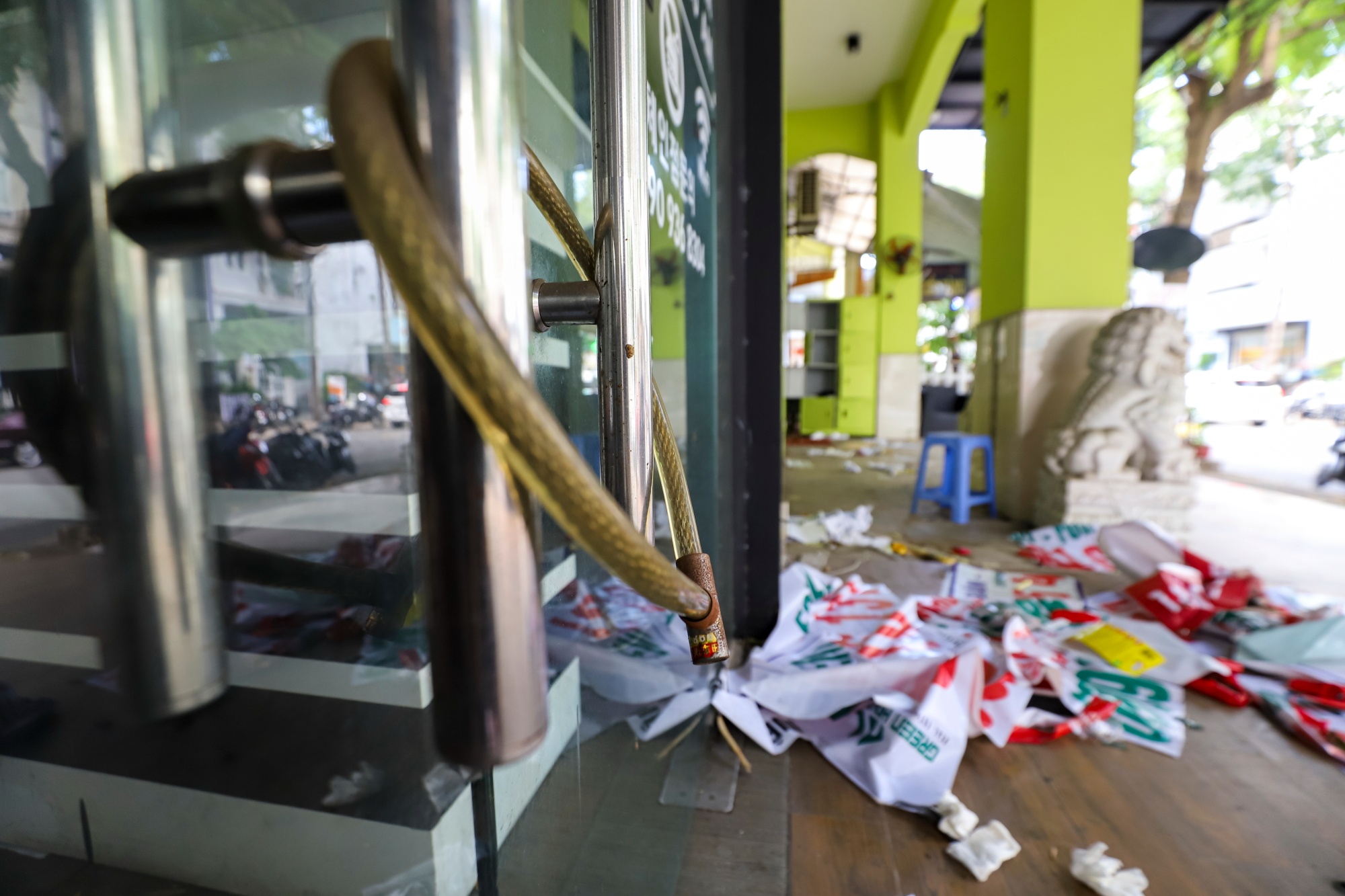 Pho Han het thoi duoc san don, khach thue khong buon mac ca hinh anh