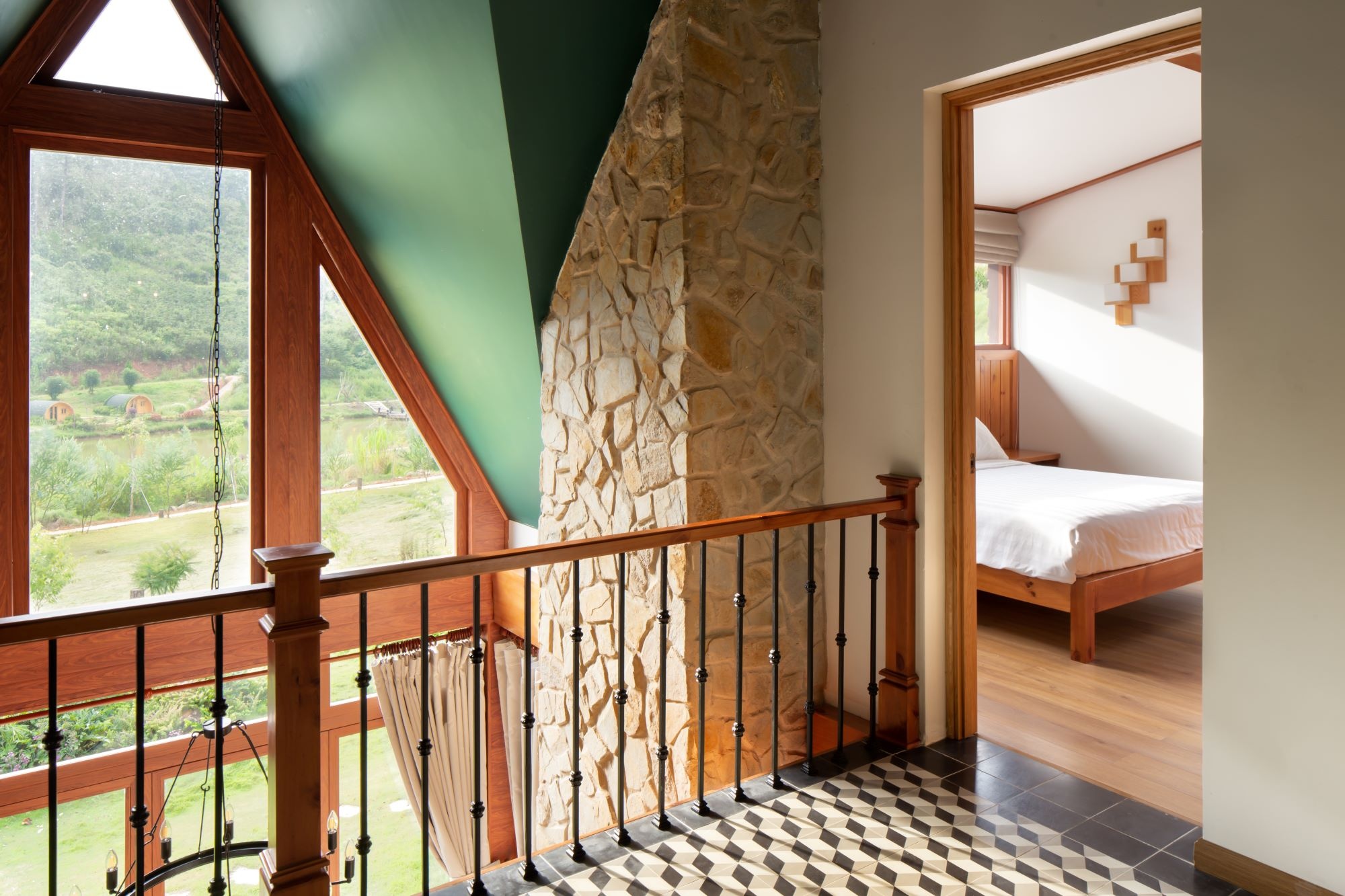 biet thu go phong cach chau Au anh 7