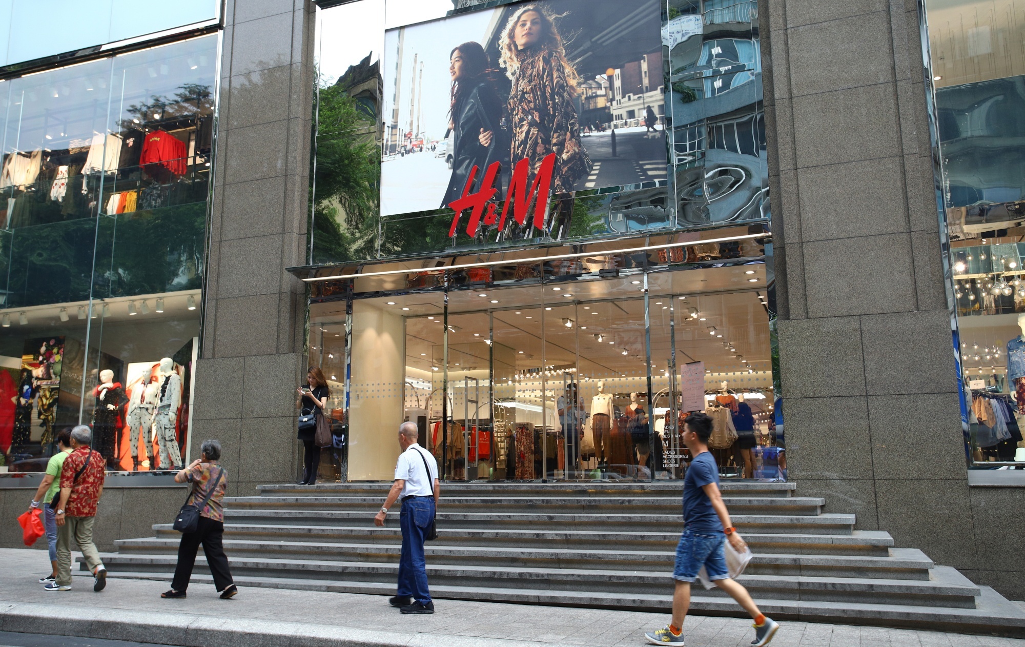 Bat dong san thuong mai phuc hoi cham hinh anh