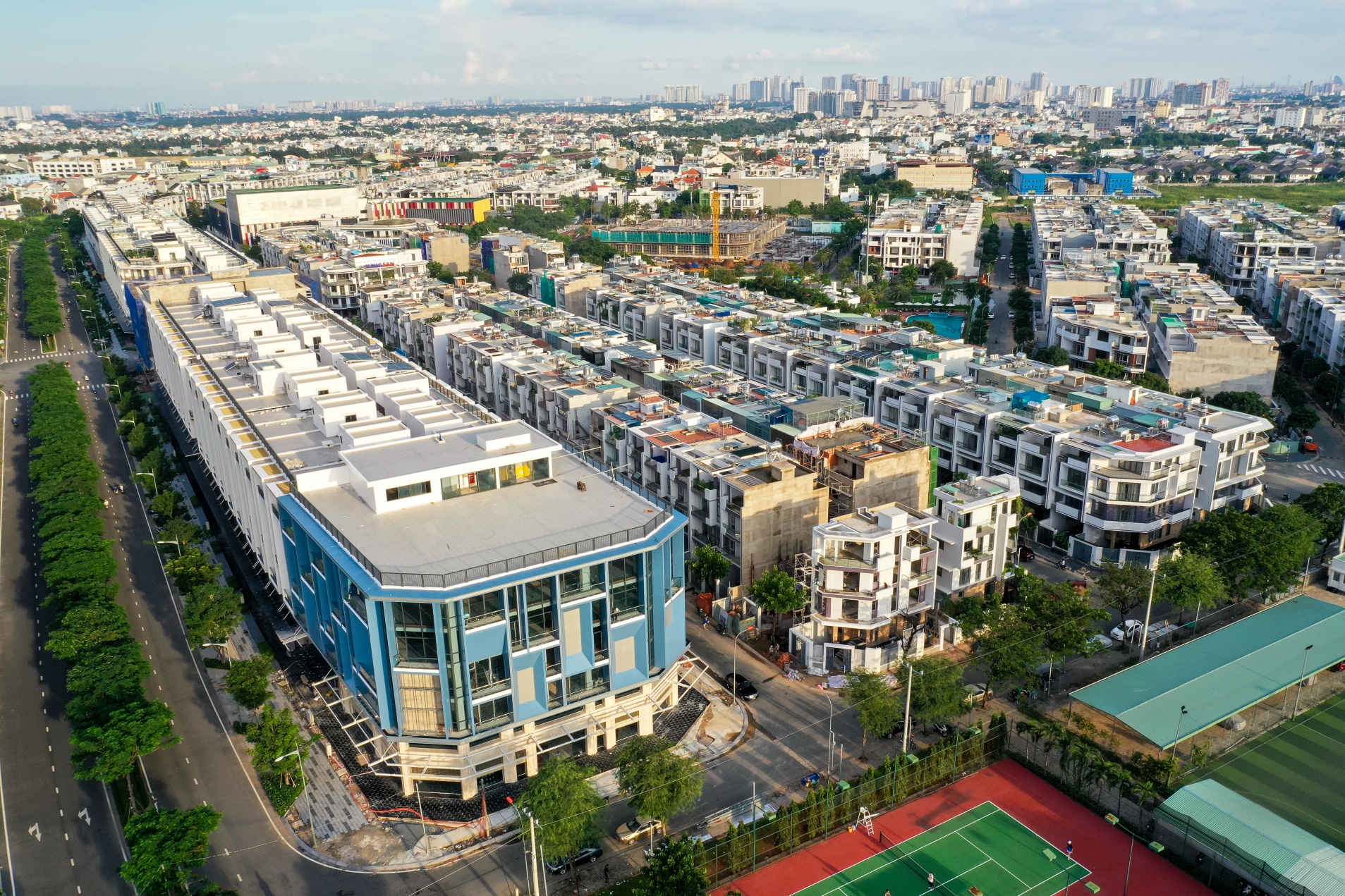 mua chung cu hay nha dat tai TP.HCM anh 2