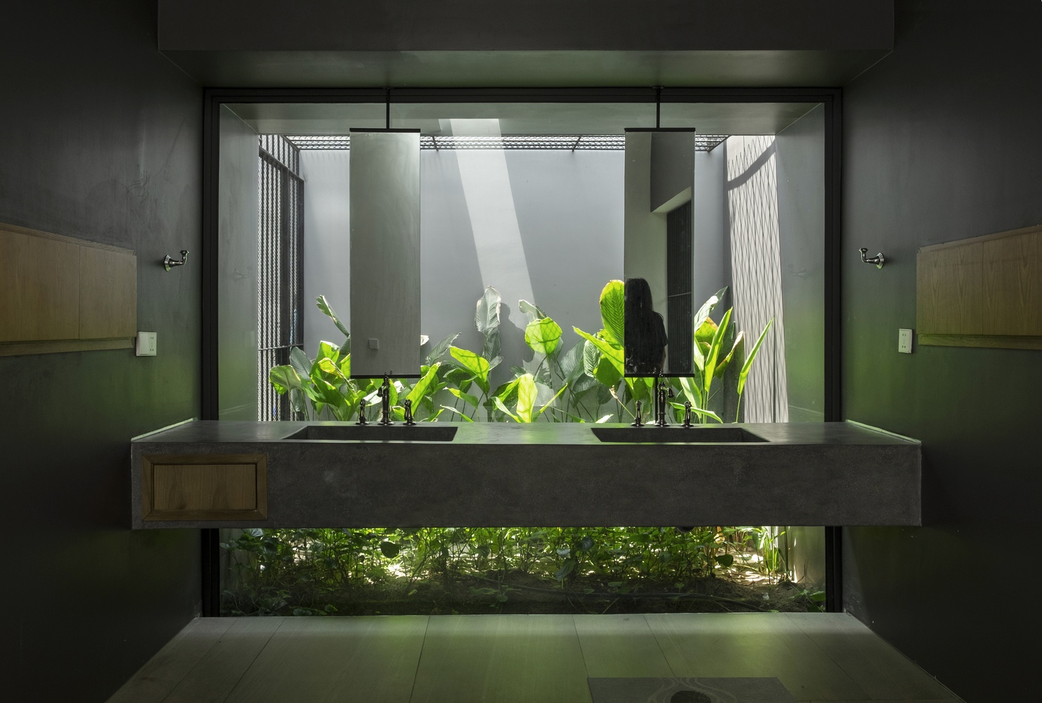 nha san vuon nhieu cay xanh TP.HCM anh 8