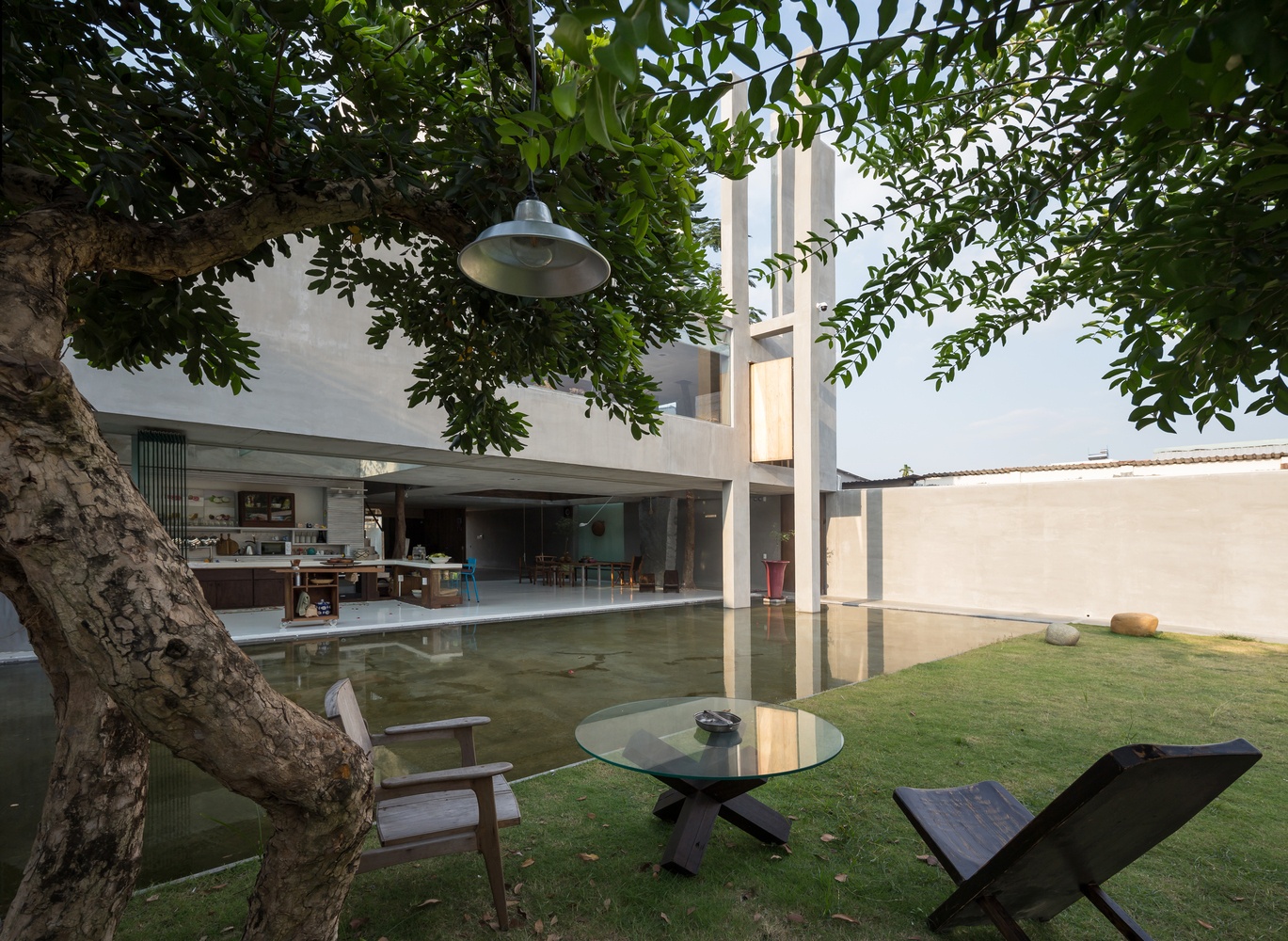 Ngoi nha san vuon ngap nang tai Binh Duong hinh anh