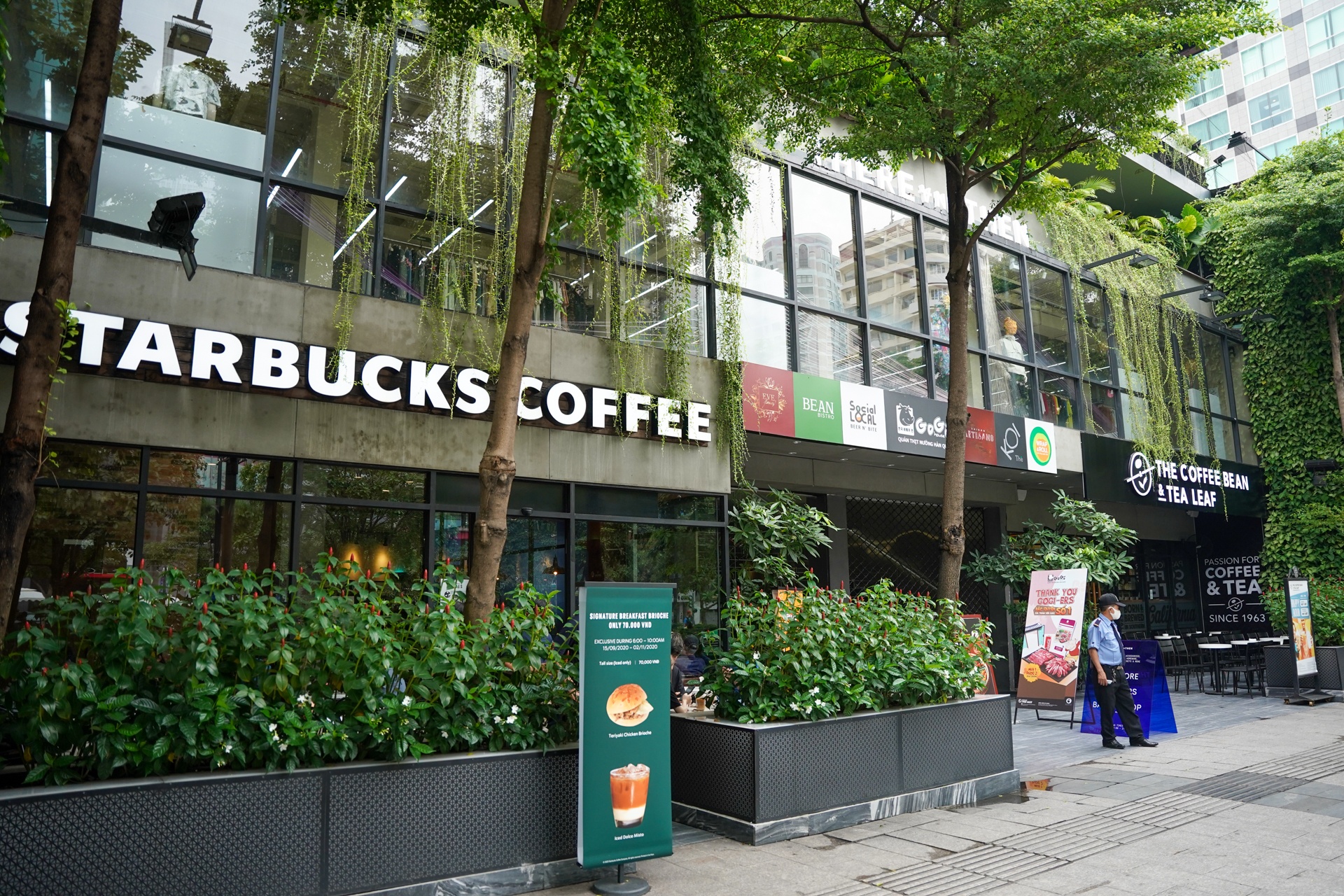 Gia nha dat tren troi cua pho di bo anh 2