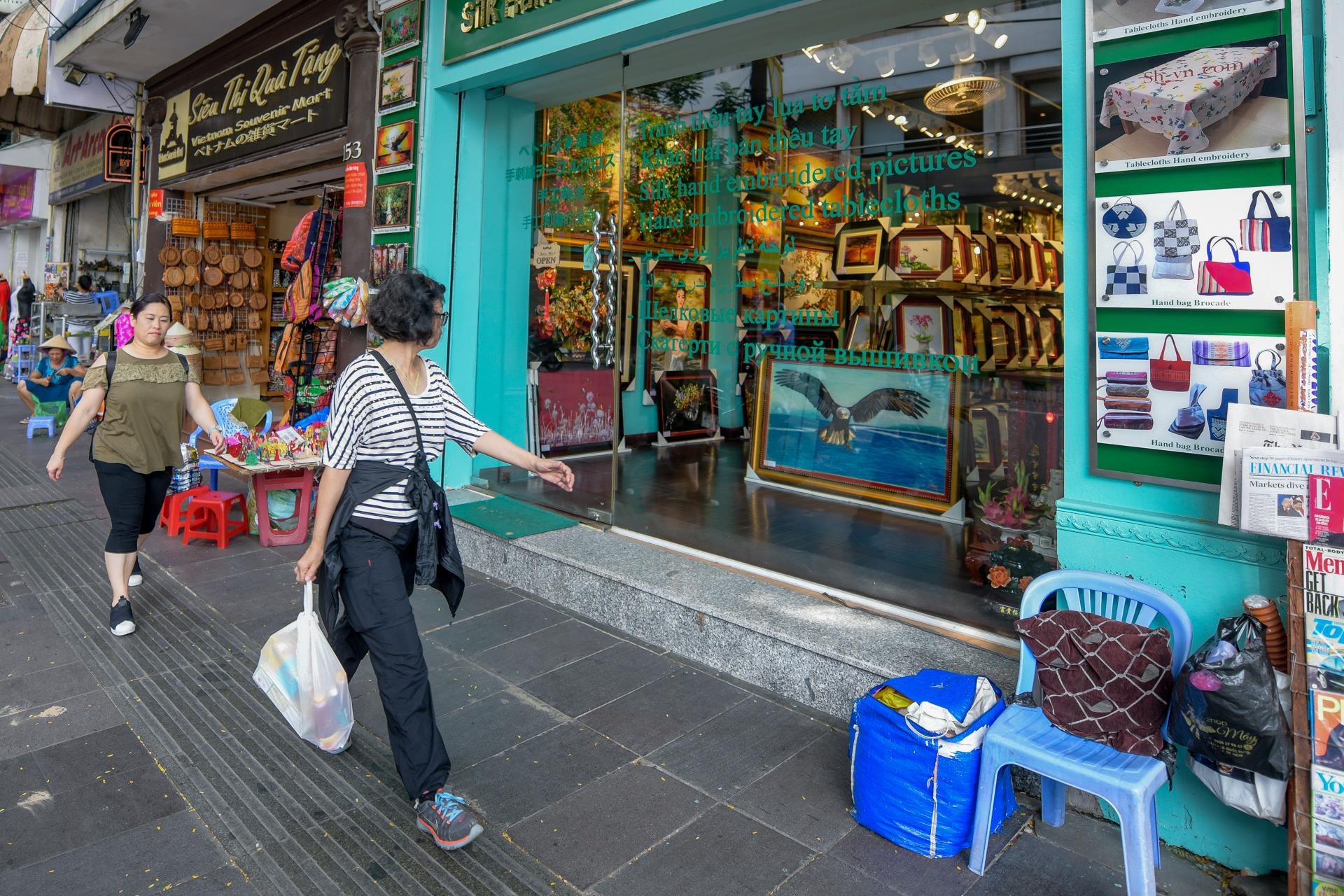 Hon 1 ty dong/m2 dat o pho di bo Nguyen Hue hinh anh