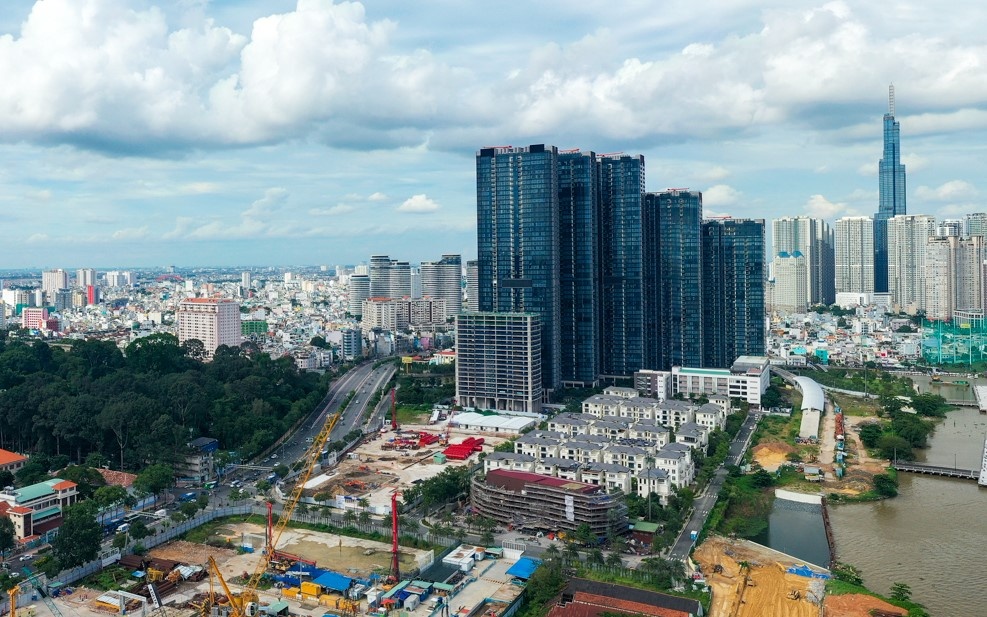 nhung lo dat vang trong tay Alpha King anh 1