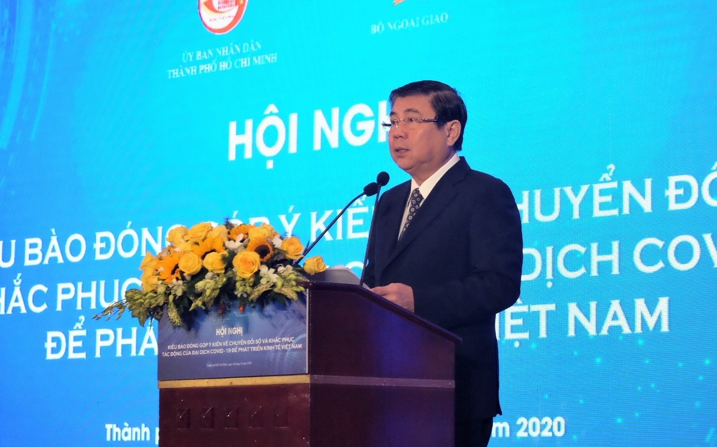 Tan dung 5 ty USD kieu hoi de phat trien cong nghe thong tin anh 1