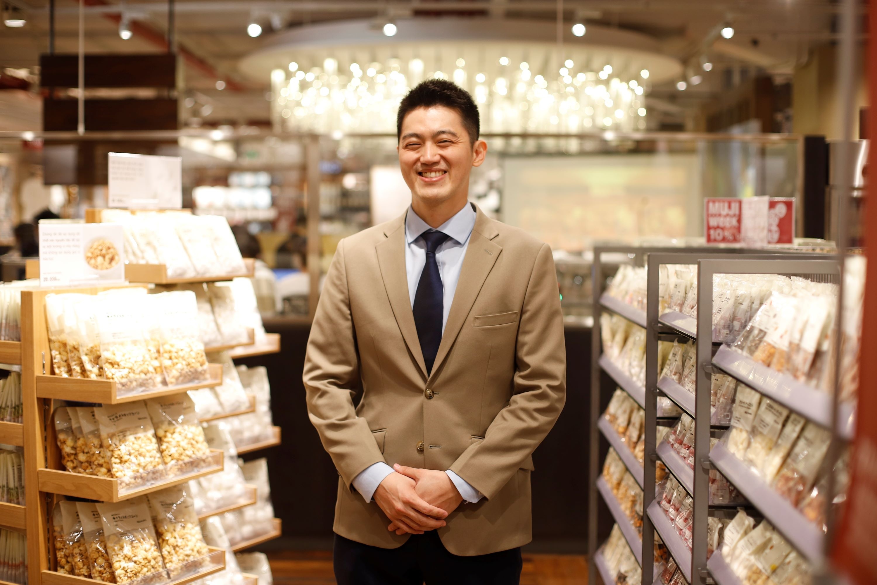 MUJI khai truong cua hang anh 1