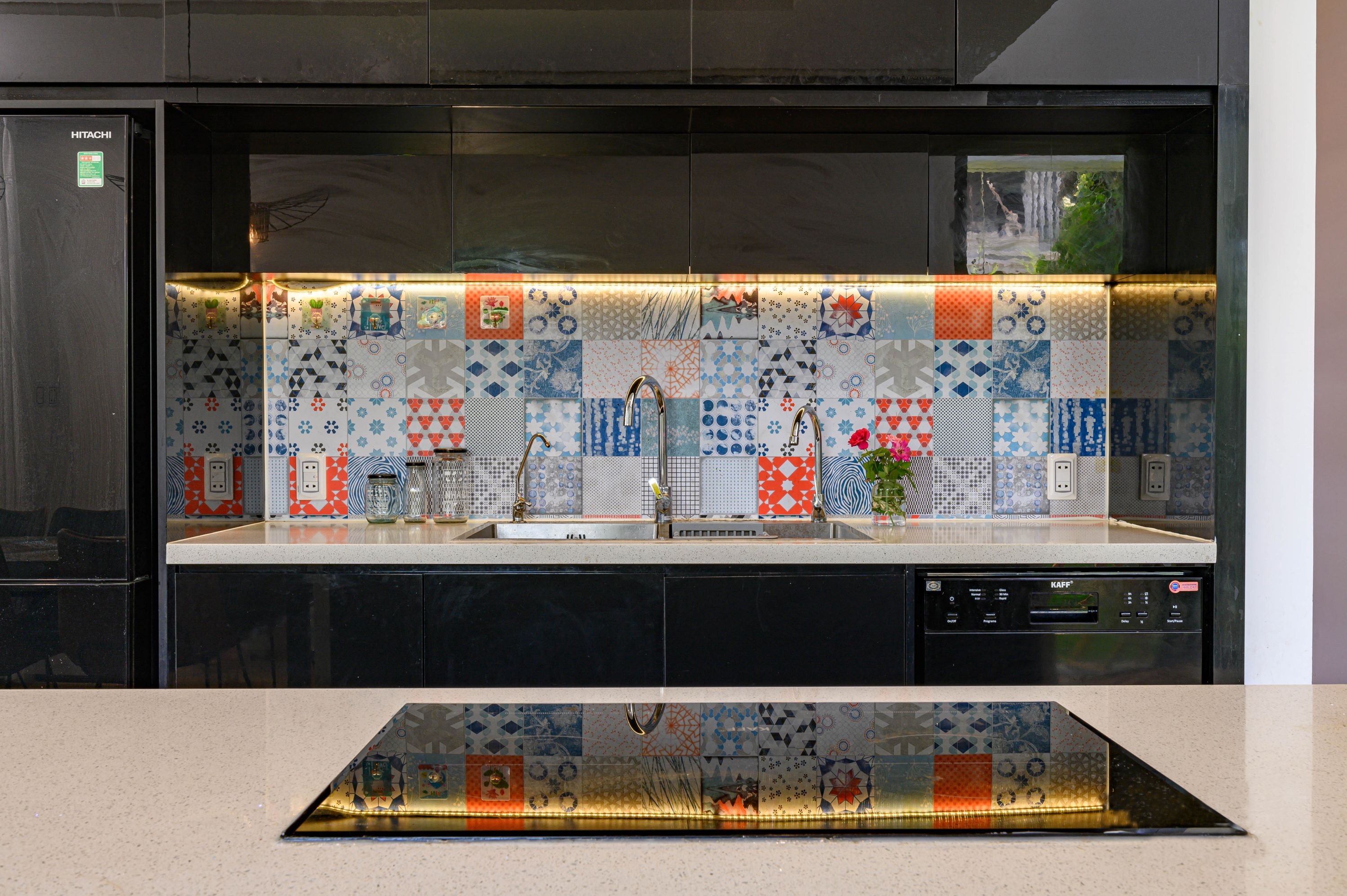 Ngoi nha moc mac nhieu cay xanh anh 7