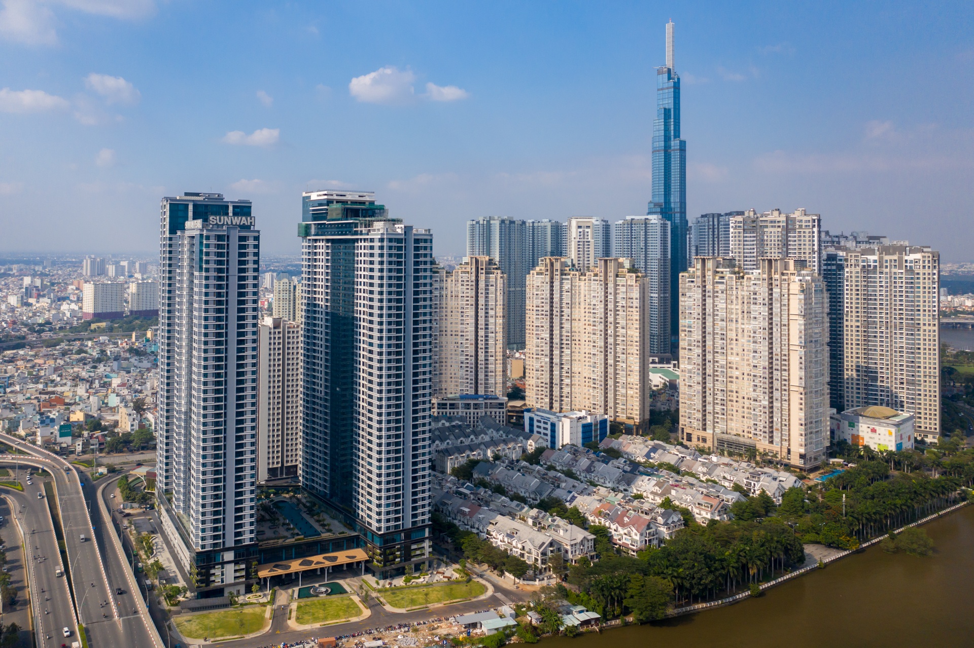 TP.HCM thua can ho cao cap, gia nha van tang nhanh hinh anh