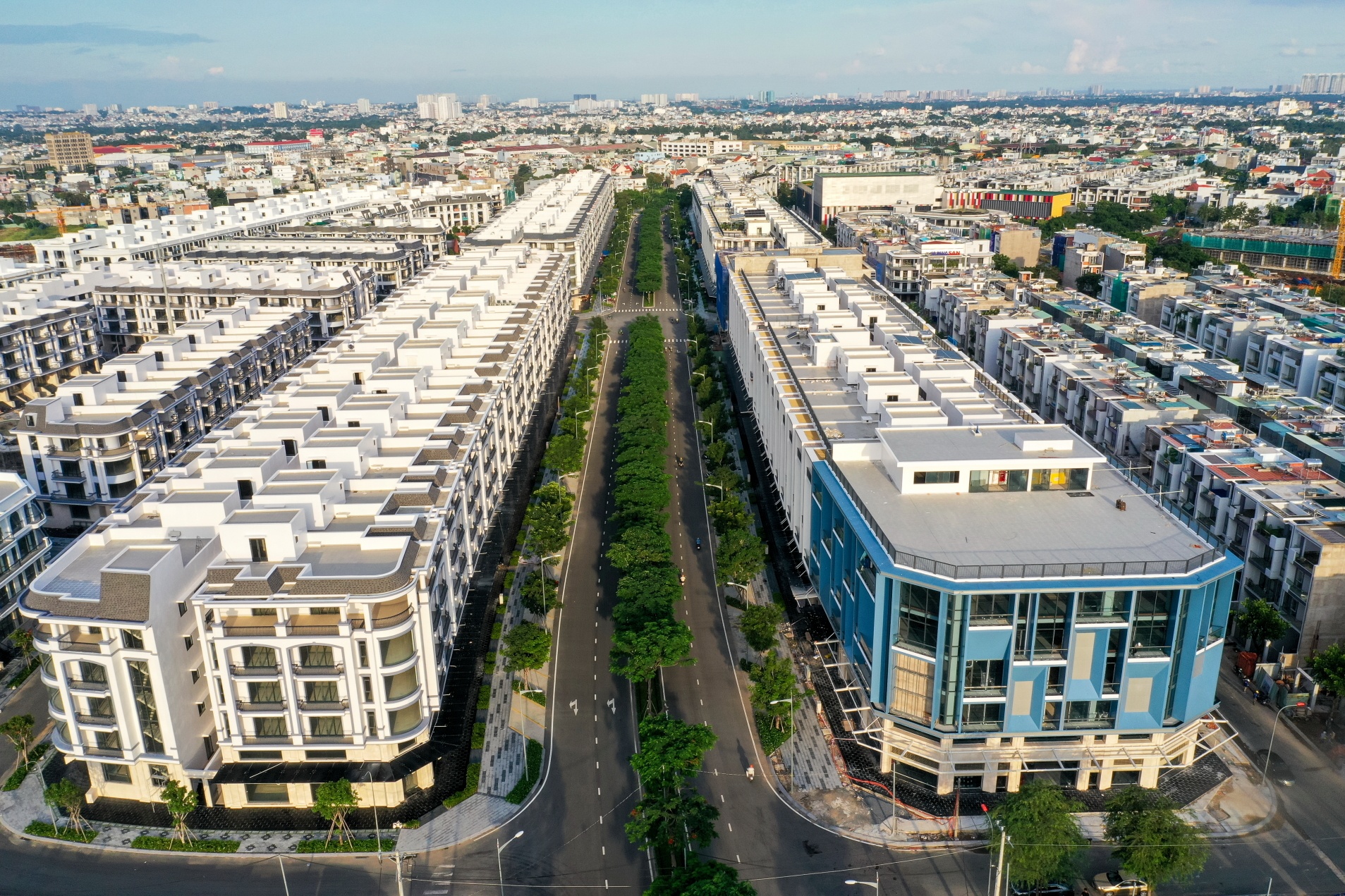 Co nen vay tien mua bat dong san nam 2021? hinh anh