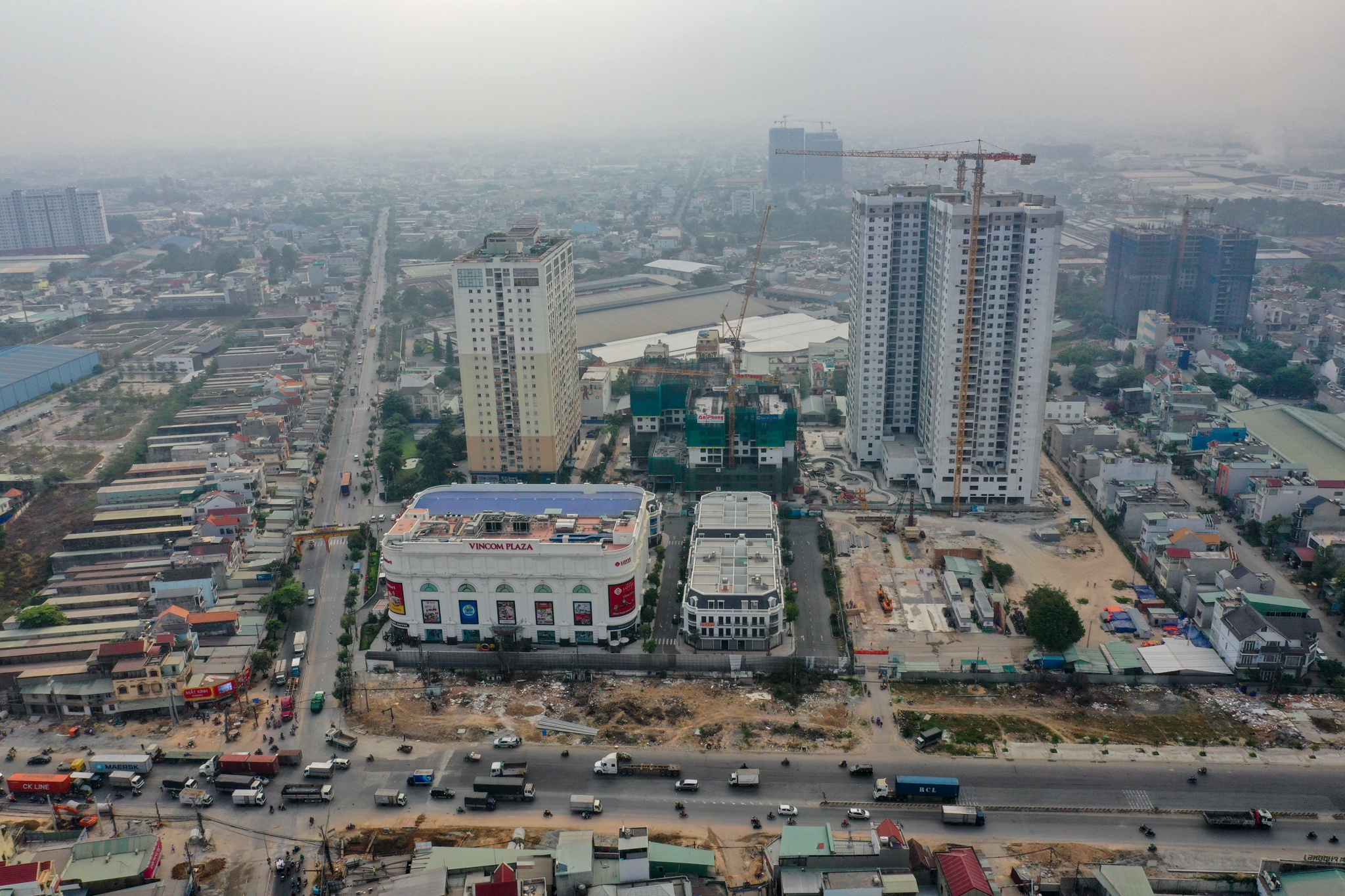 Binh Duong thanh 'dai cong truong' cua cac du an can ho hinh anh