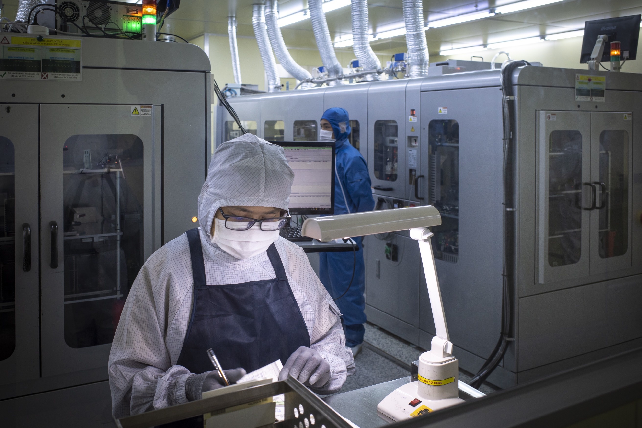 Hiep hoi Doanh nghiep: Nhieu cong ty TP.HCM gap kho voi '3 tai cho' hinh anh