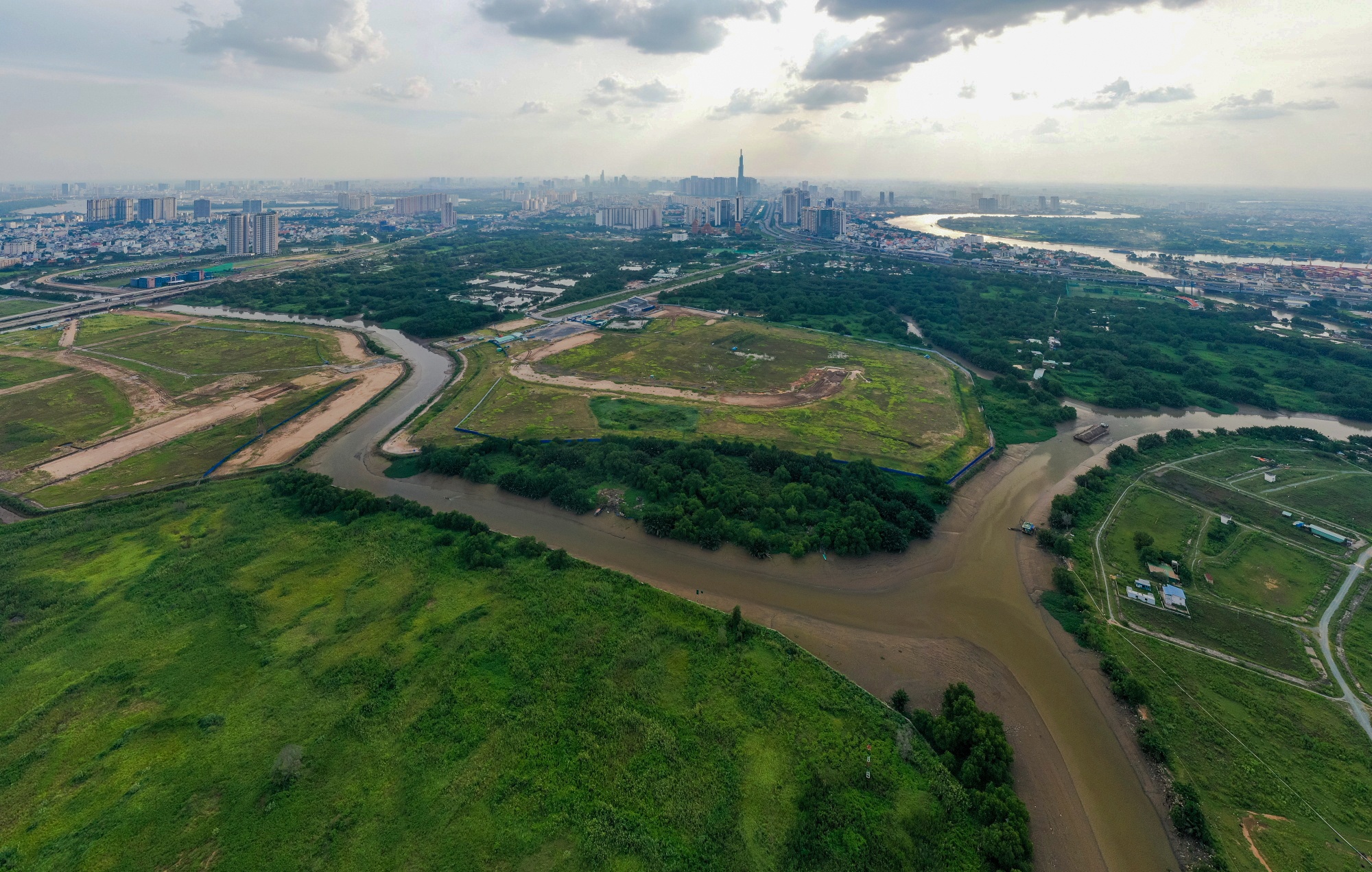 Tien do Saigon Sports City anh 7