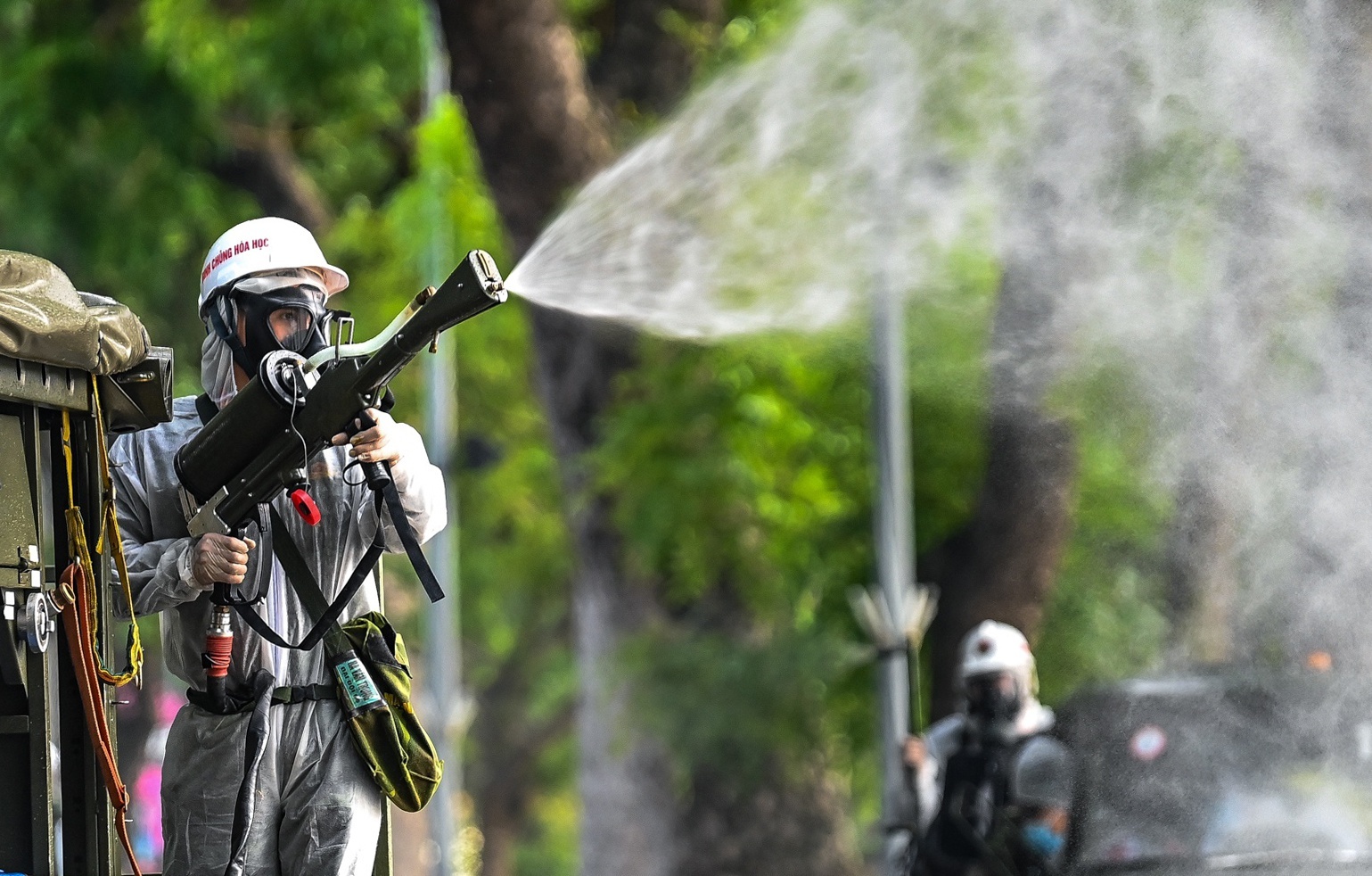 Bo Xay dung: Dam bao dich vu ha tang cua TP.HCM trong gian cach hinh anh