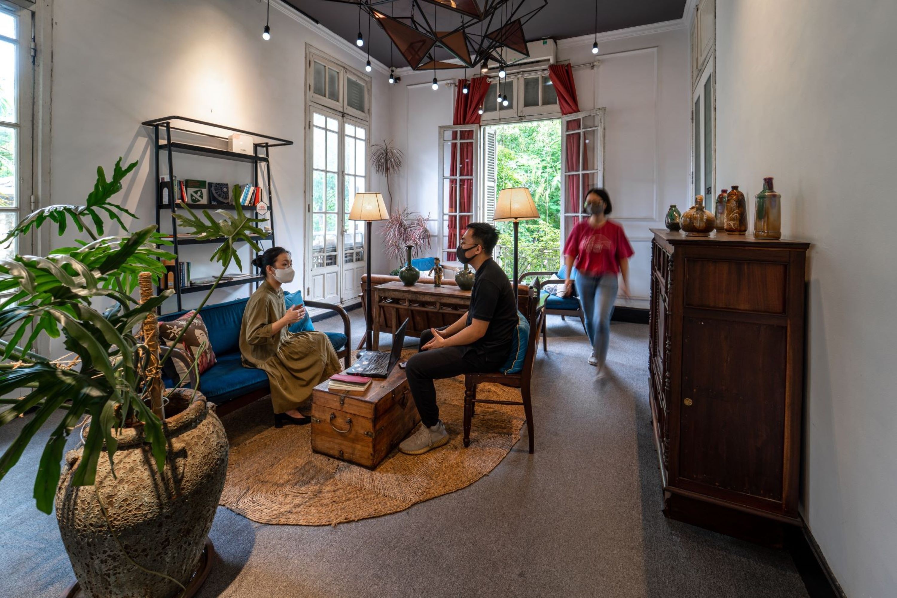 Nhu cau thue van phong thay doi manh sau dich hinh anh