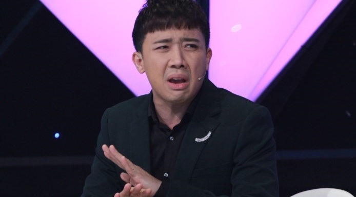 Tran Thanh than phuc nguoi dan ong vot xac tren song Sai Gon hinh anh