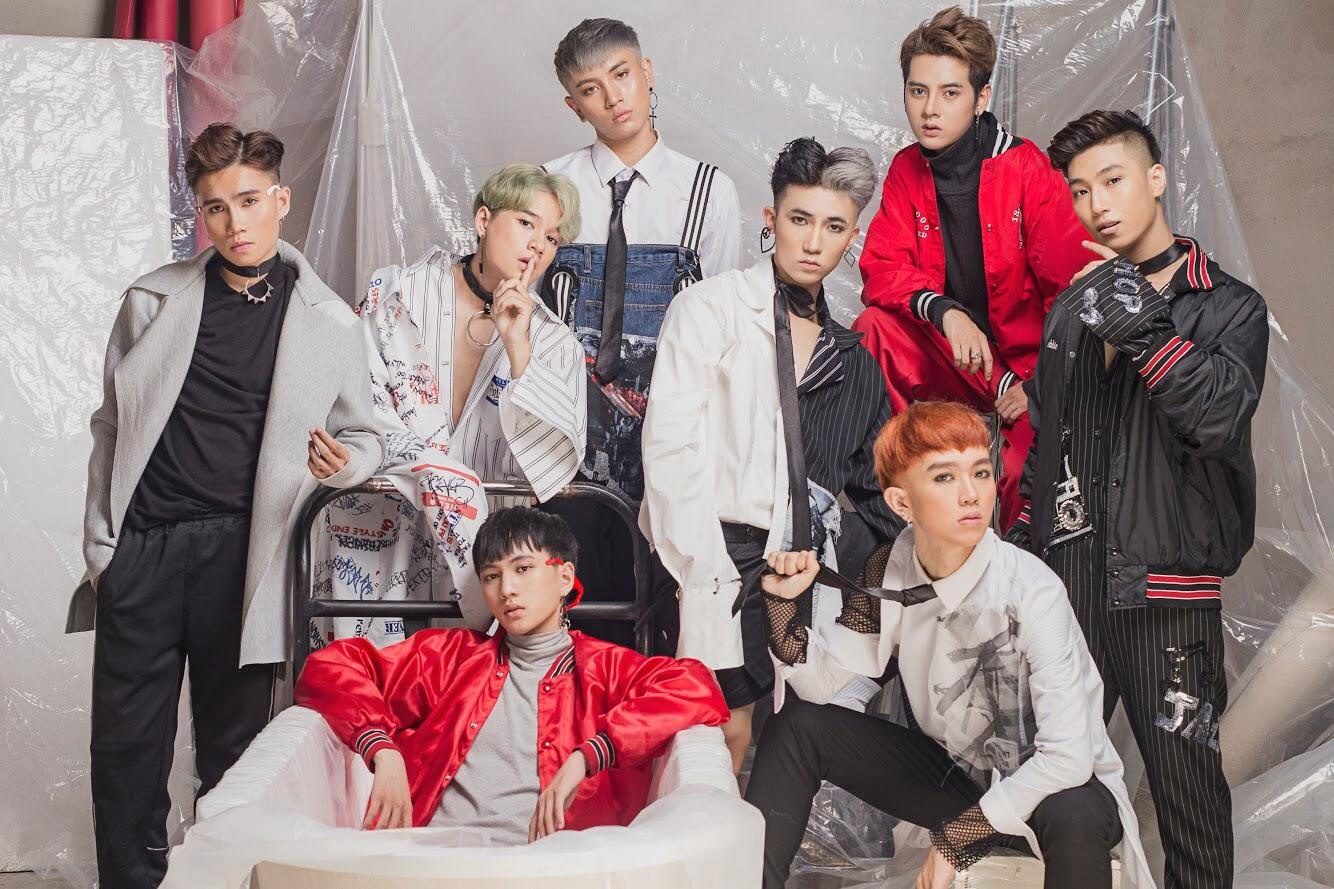 Nhom nhac Zero9 bi fan Kpop 'mang chui' vi an theo BTS, EXO hinh anh