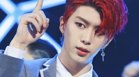 Pham Bang Bang bat khoc khi em trai chinh thuc vao showbiz hinh anh