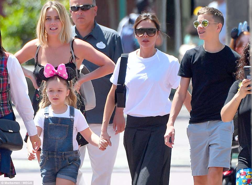 con gai David Beckham anh 5