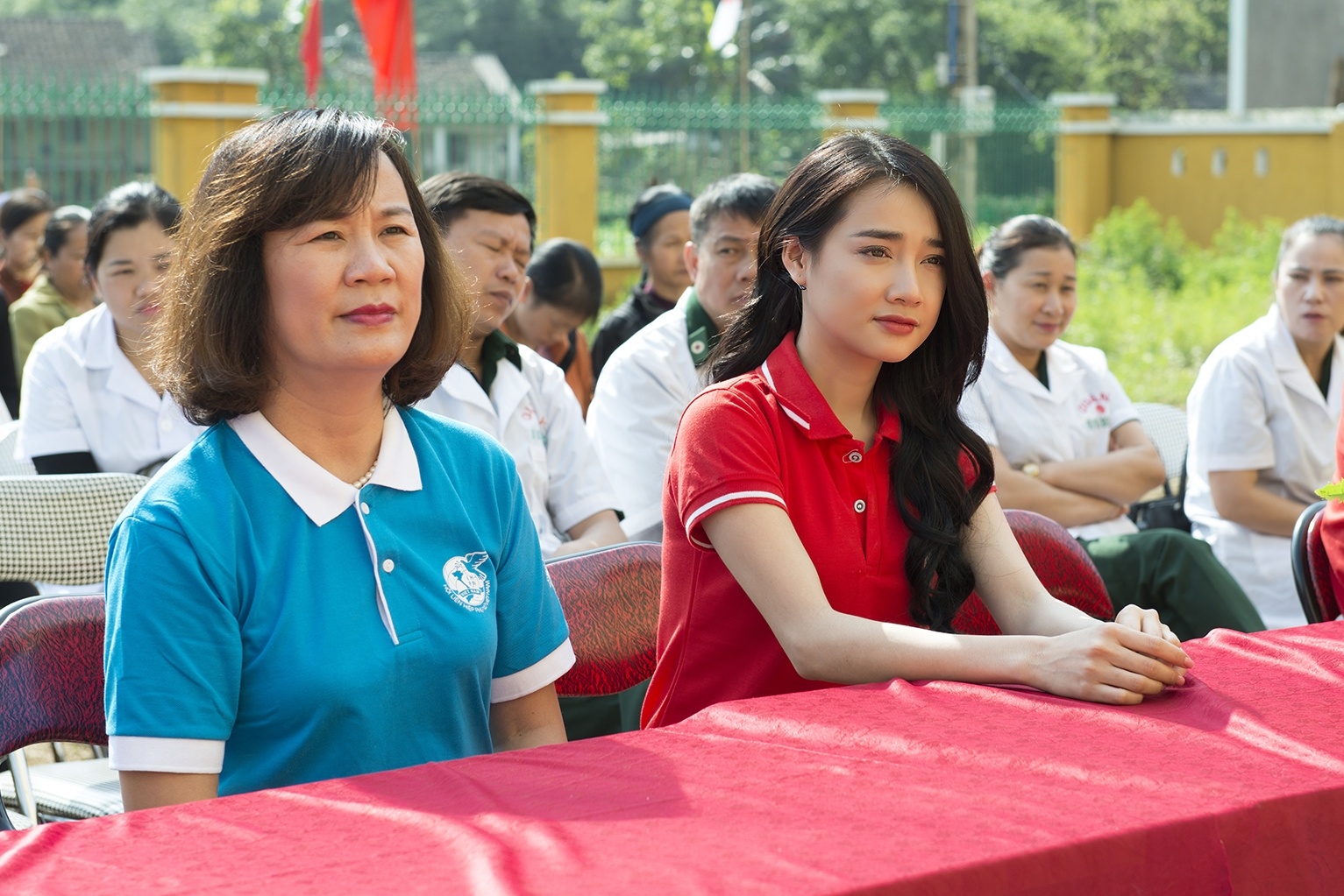 Nha Phuong di lam tu thien anh 1