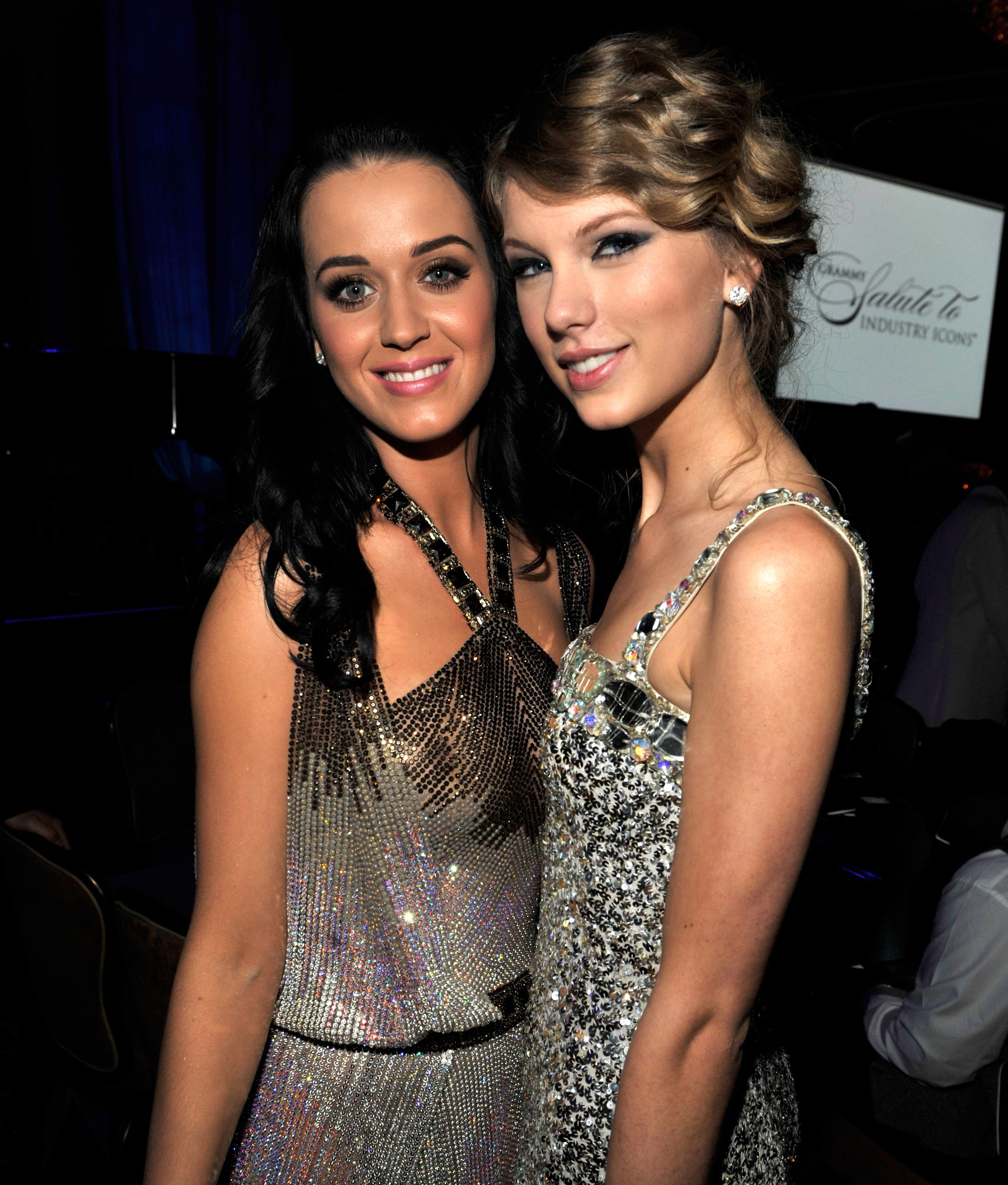 Taylor Swift làm hòa Katy Perry ảnh 2 Taylor Swift lam hoa Katy Perry anh 2
