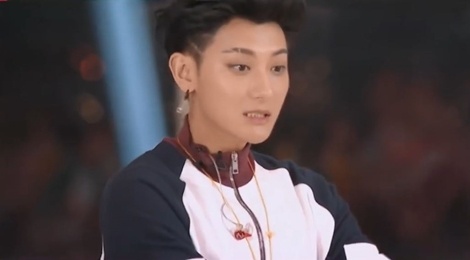 Hoang Tu Thao noi gian mang thi sinh Produce 101 'khong luong thien' hinh anh