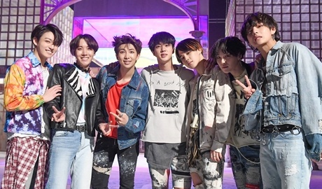 Tong thong Han Quoc chuc mung BTS dat No.1 Billboard 200 lan thu 2 hinh anh