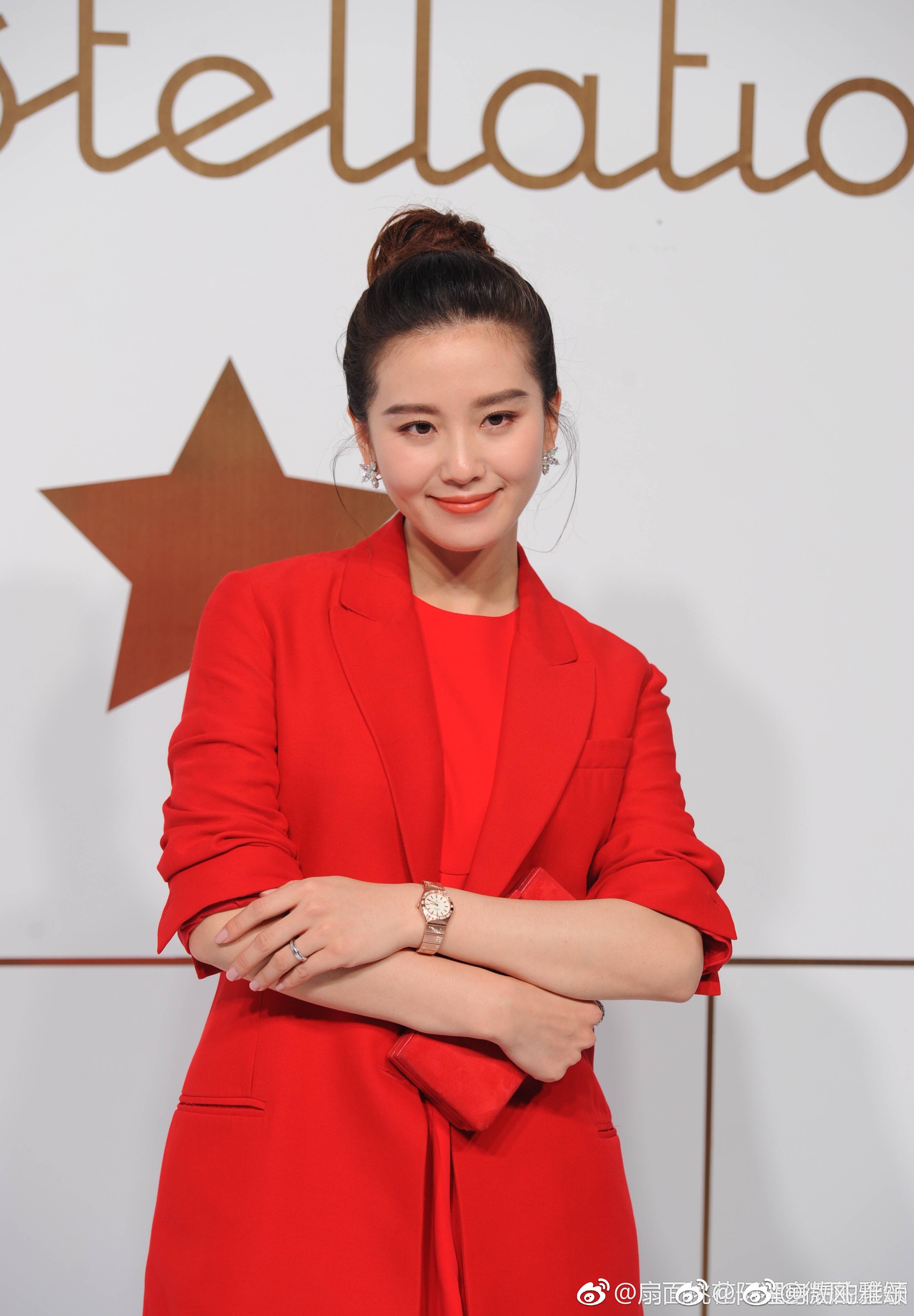 Luu Thi Thi mang thai anh 4