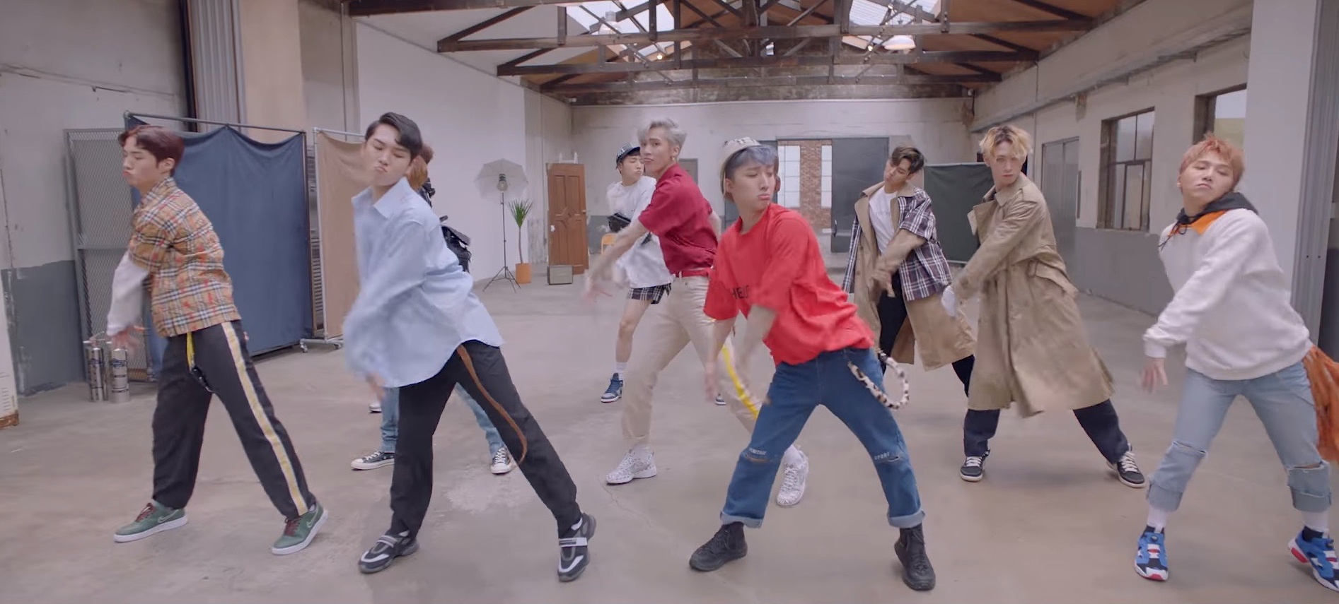 Top 20 bai hat Kpop do Billboard binh chon anh 2