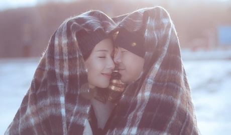 'Nguoi vo quoc dan' Luu Dao hanh phuc ben chong sau khi tra het no hinh anh