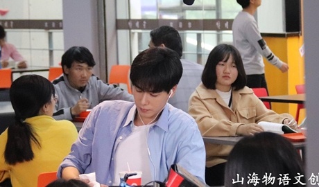 Doan lam phim cua Ho Nhat Thien bi to cao bao hanh nu sinh hinh anh