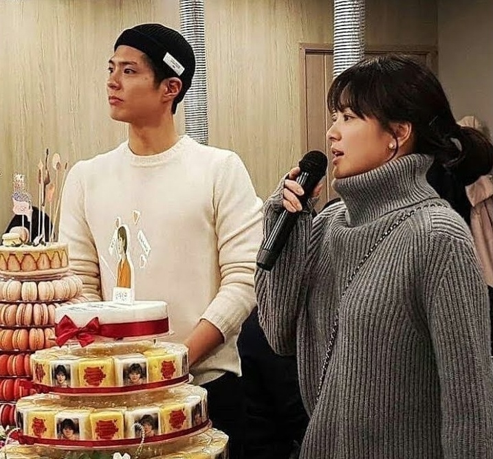 Song Hye Kyo dong cap voi Park Bo Gum anh 4