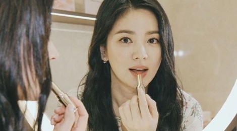 Song Hye Kyo tam nghi dong phim de cham lo cho hon nhan hinh anh