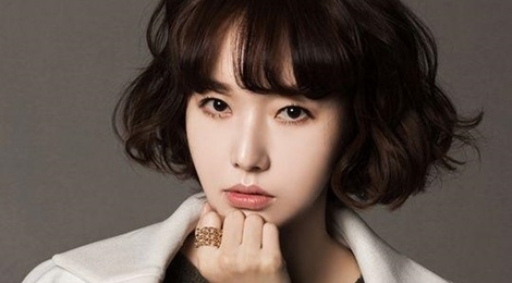 Ban than ca si cua Son Ye Jin lay chong hinh anh