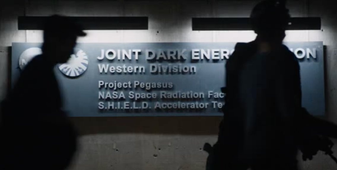 Captain Marvel đánh bại Thanos như thế nào ảnh 2 Captain Marvel danh bai Thanos nhu the nao anh 2